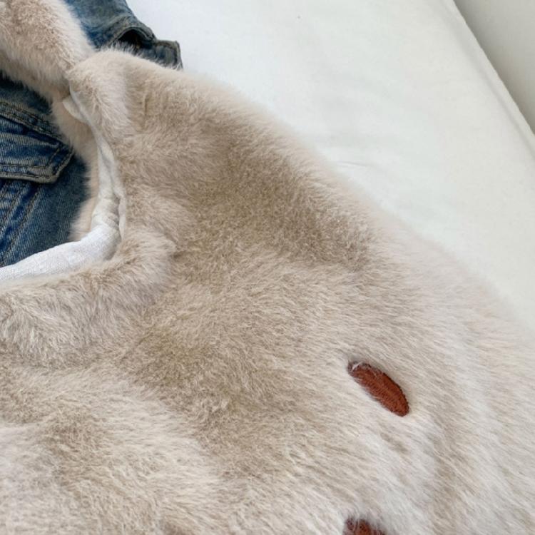 Fashionable Plush Shoulder Bag Stylish and Soft Handbag for Various Occasions