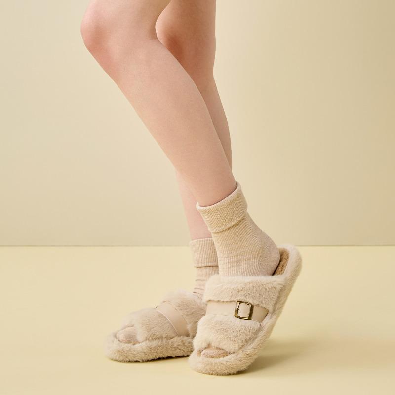 New Indoor Warm, Fleece and Thickened Cotton Slippers with One-piece Shoes