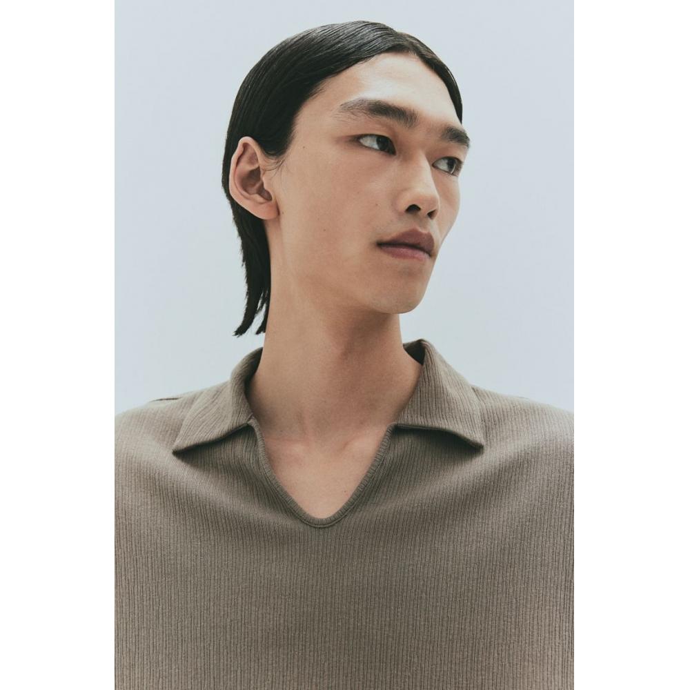 H M Collar T sHirT Regular fiT Dark Beige