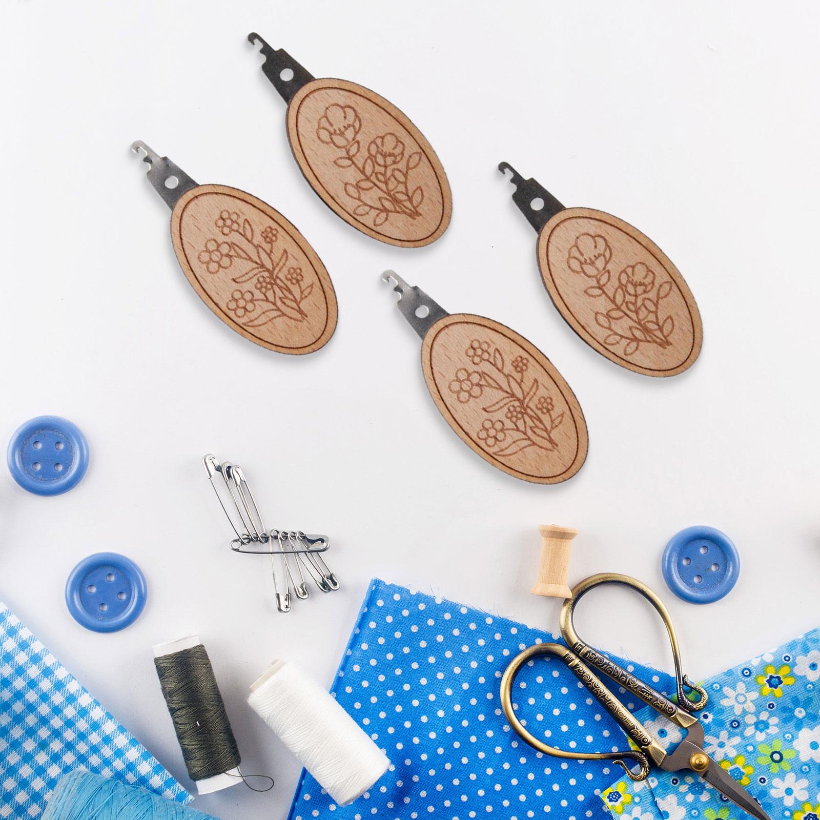 

4 деревянных нитевдевателя, практичный набор для игл с большим ушком, ручные инструменты для рукоделия, стегания, вышивки, вязания, поделок своими руками