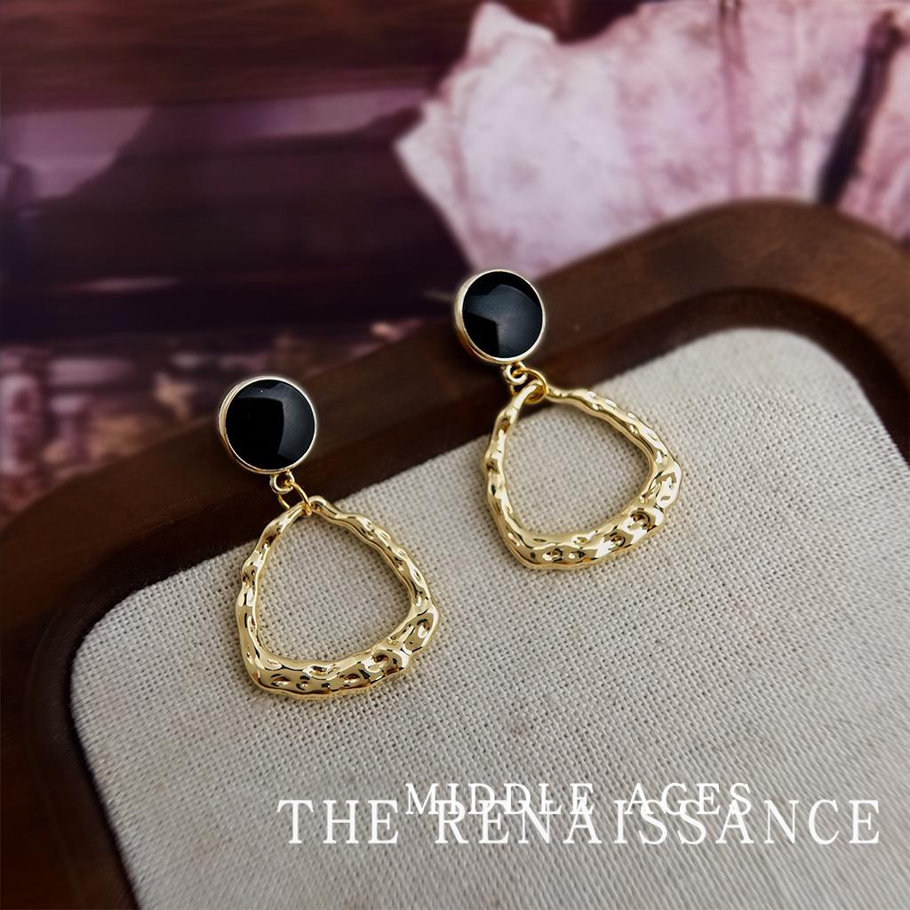 Средневековые геометрические полые серьги-гвоздики с узором-молотком, ретро-стиль с капающим портом