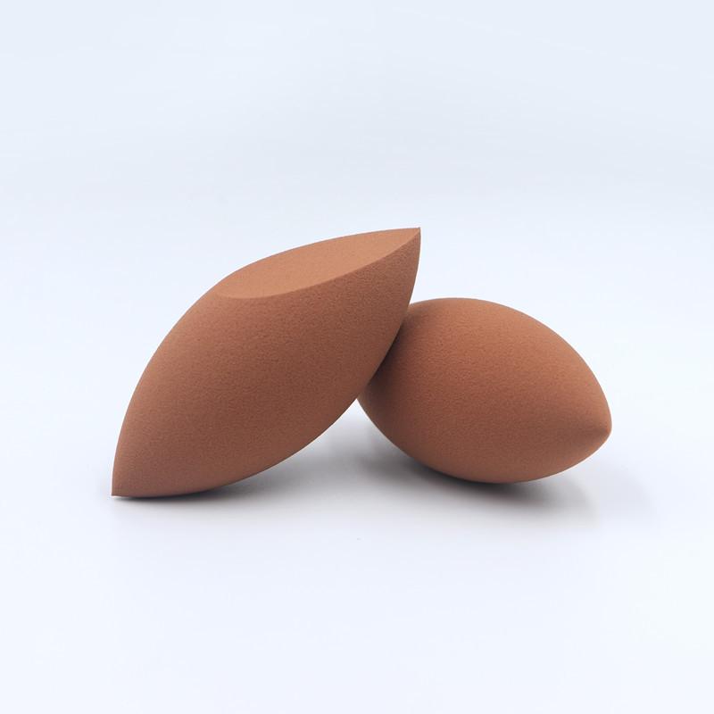 

Скошена оливкова губка для макіяжу: Безлатексний, двосторонній спонж-гарбузик для сухого та вологого нанесення.