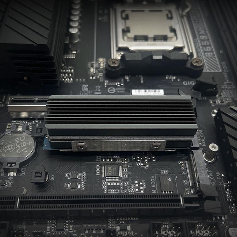 High Efficiency Cooling Solution For M.2 12 2280 SSDs Featuring Aluminum Construction And Silents Operation