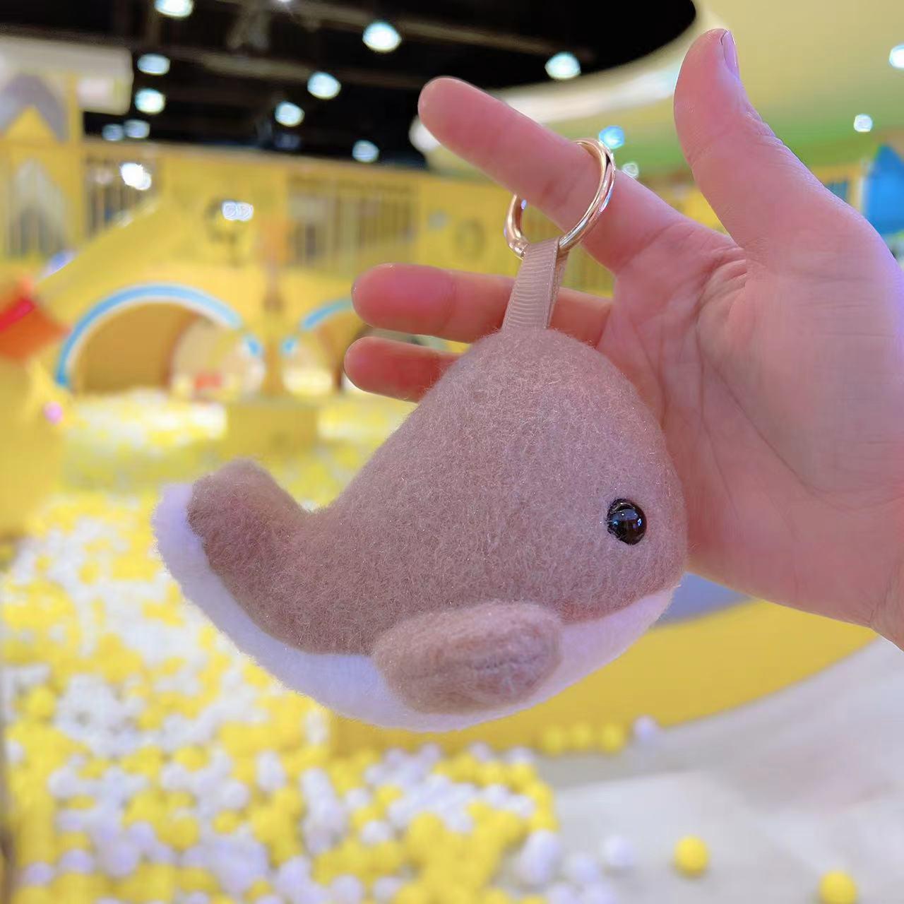 

Плюшевый брелок-дельфин: Милая мультяшная подвеска в виде морского животного для девочек Height 8 cm