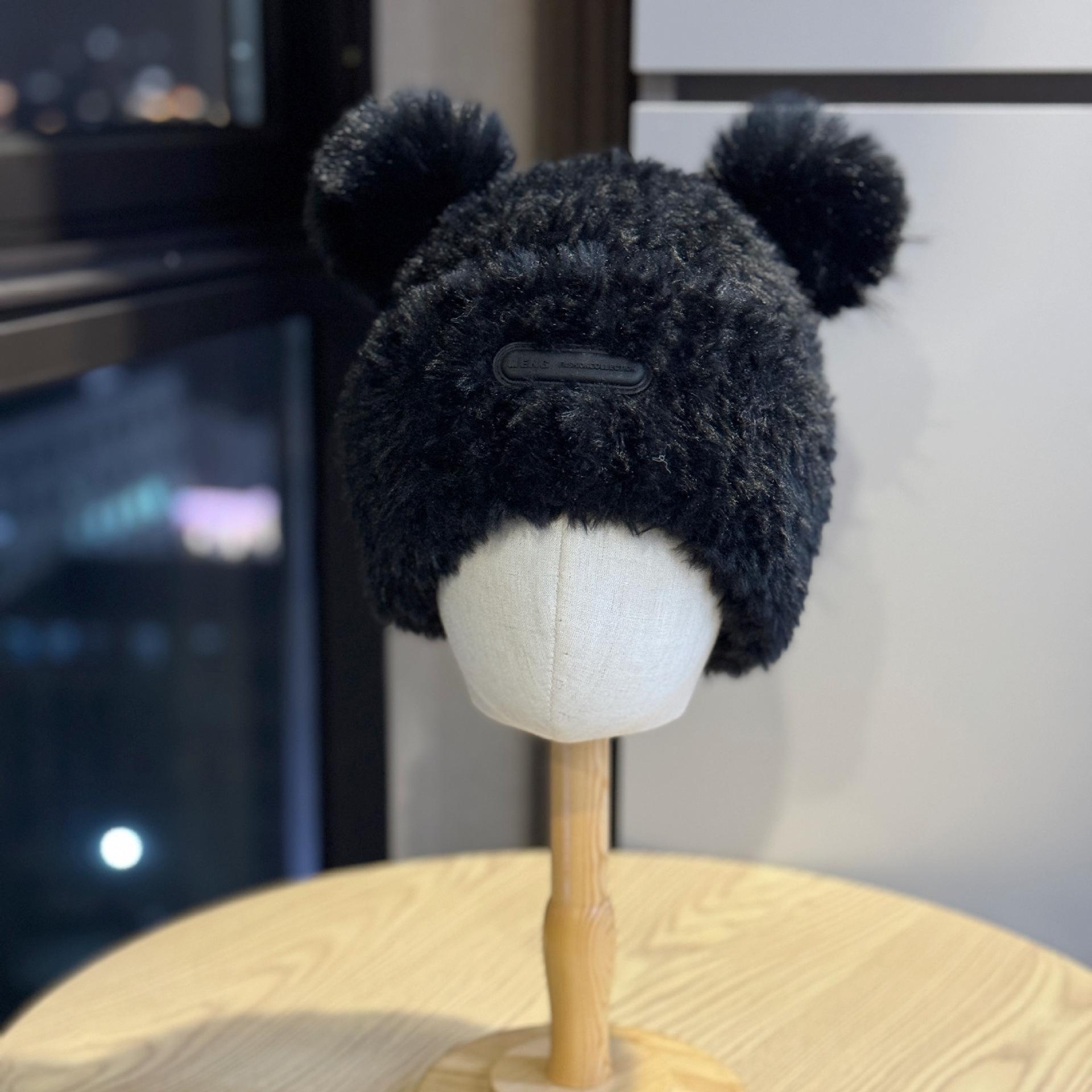 

Autumn and winter cute bear hat for women, thickened ear-protecting woolen hat, warm knitted hat for women, large head circumference plush hat, Adult54-60Average Size чёрный