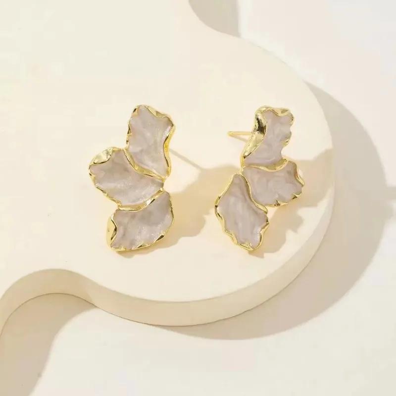 

Модные изящные серьги-пусеты с неровной задней частью с золотым покрытием, лучший семейный подарок для i