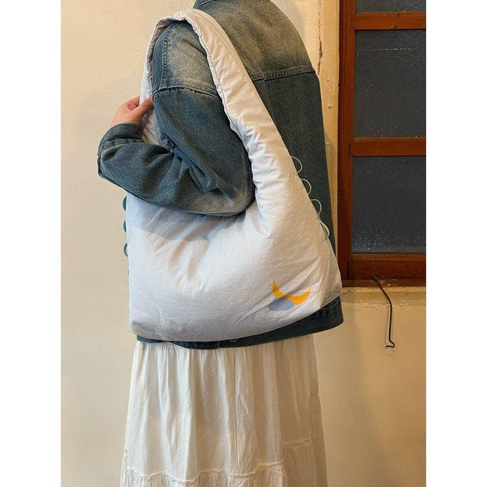 Large-capacity Cloud-shaped Bag - Lightweight Commuter Shoulder Bag - Niche Tote Bag