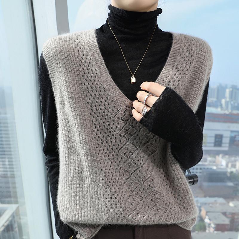 Women's 2024 Spring/Autumn Loose Cashmere V-neck Sleeveless Knit Vest