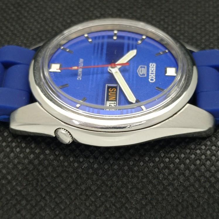 BRUKT VINTAGE SEIKO 5 AUTOMATISK JAPAN HERRE D/D BLÅ SKIVE KLOKKE 621a-a413406-2 SKU621a-a413406