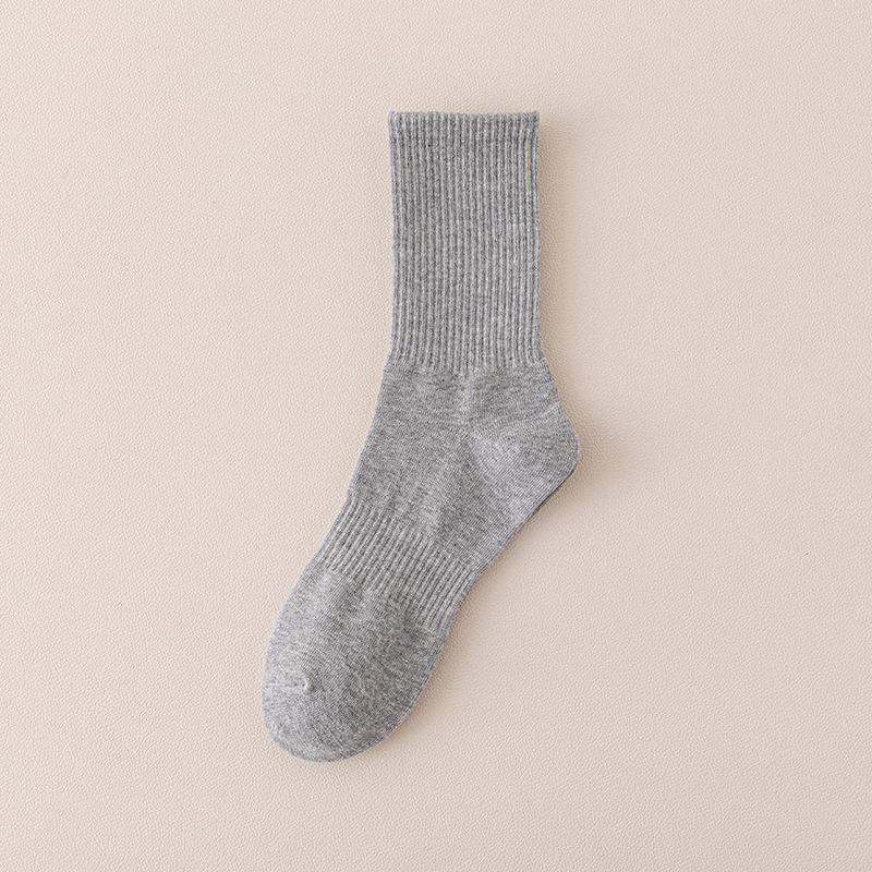 Męskie bawełniane skarpetki sportowe do połowy łydki, czarno-białe, na wiosnę/lato, modny długi styl ze ściągaczem