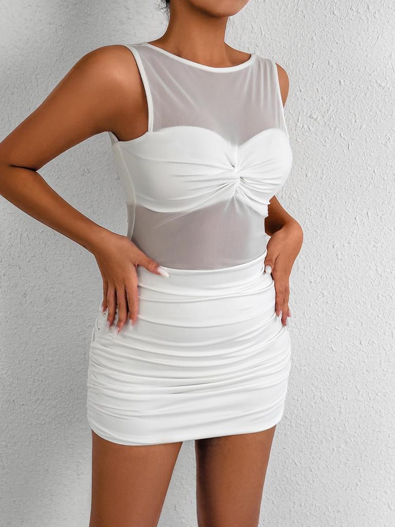 2025 Sexy Evropské a americké mini šaty s vysokým výstřihem, bez rukávů, ze síťoviny, pouzdrové