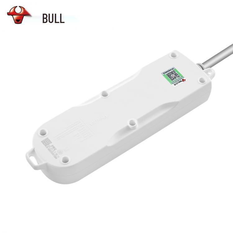 Prelungitor GN-606/607: Prelungitor cu Patru Prize și Control Principal