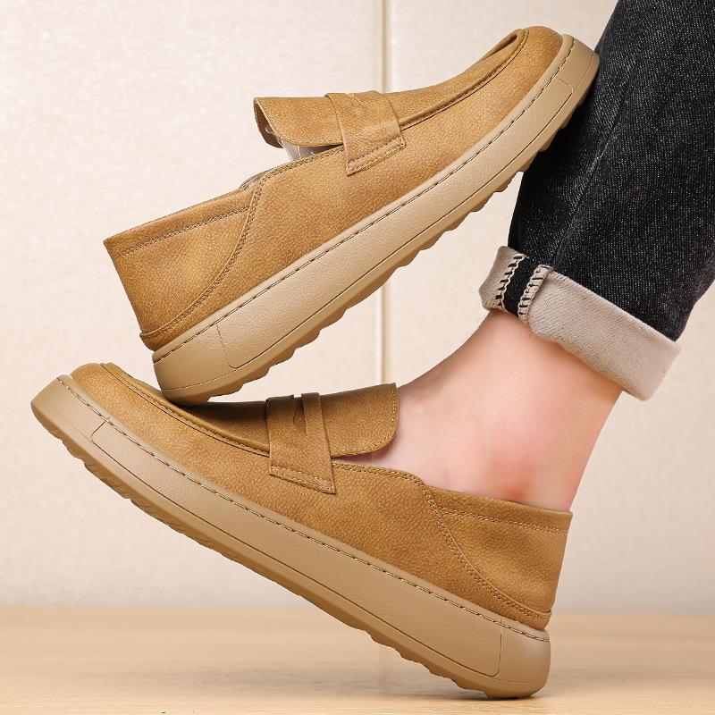 Spring Autumn New Designer Loafers for Men Solid Color Low Top Retro Fashion Casual Shoes Man Soft Cow Leather Shoes Male