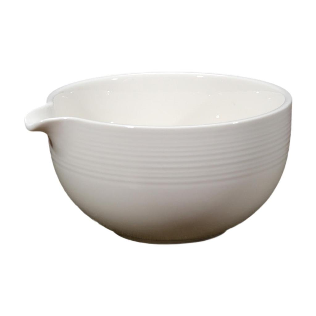 Handmade Ceramic Bowl with Spout for Matcha Mixing And Tea Ceremony