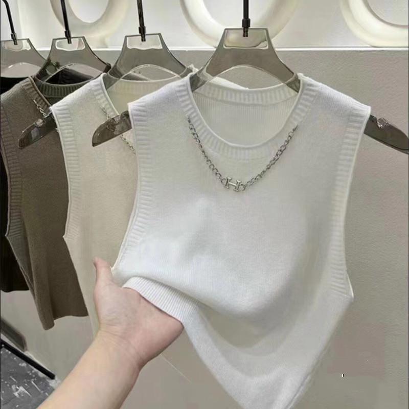 2026 Cute Round Neck Chain Pendant Slimming Vest