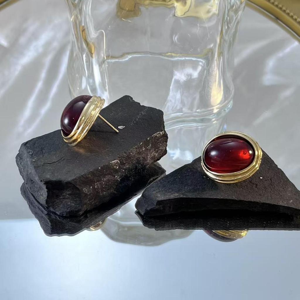 Gold Plated Retro Ruby Oval Earrings - Elegant Daily & Gift-Worthy Design
