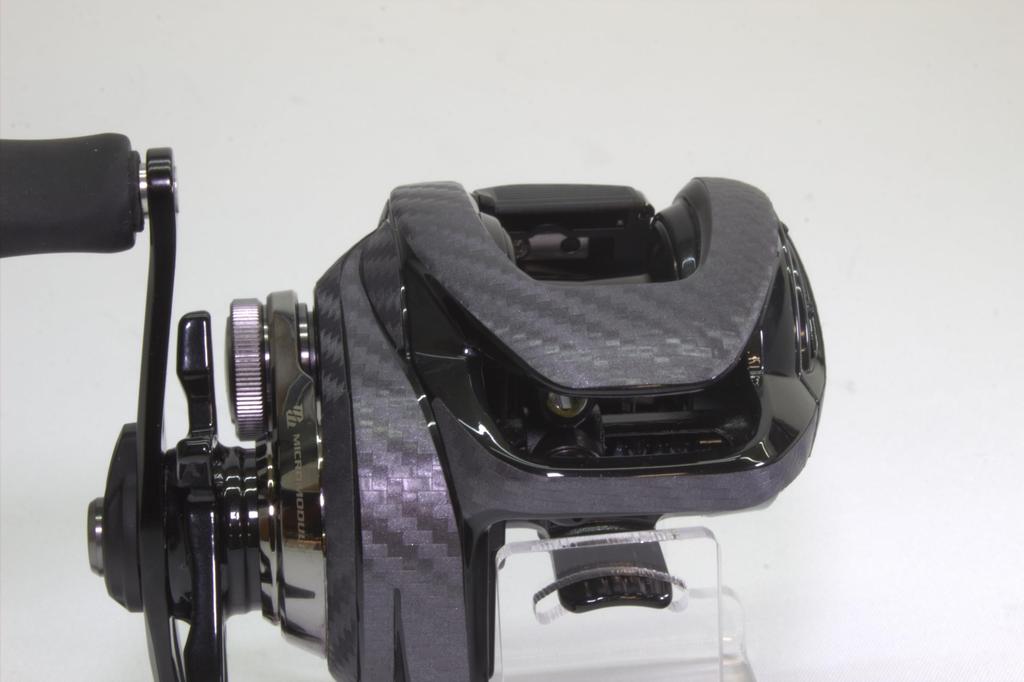 CUSTOM Custom Decal for YOROI 24 Metanium DC Baitcasting Scratch Protection SEAT.JP Reel, (Silver, Right-Handed)