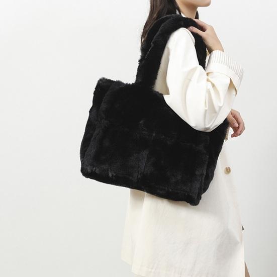 Fluffy Shoulder Bag Women Plush Handbag Fuzzy Tote Large Capacity Furry Purse for Daily