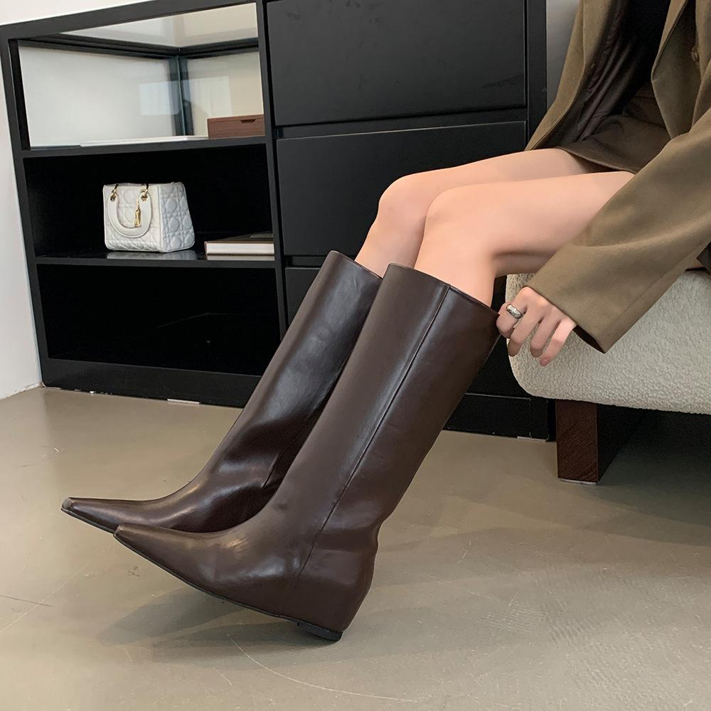 

Высокие рыцарские сапоги в стиле ретро, женские туфли из мягкой кожи с небольшим квадратным носком, однотонные черные, слипоны, внутренняя танкетка, длинные сапоги, ботильоны 37 темно-коричневого