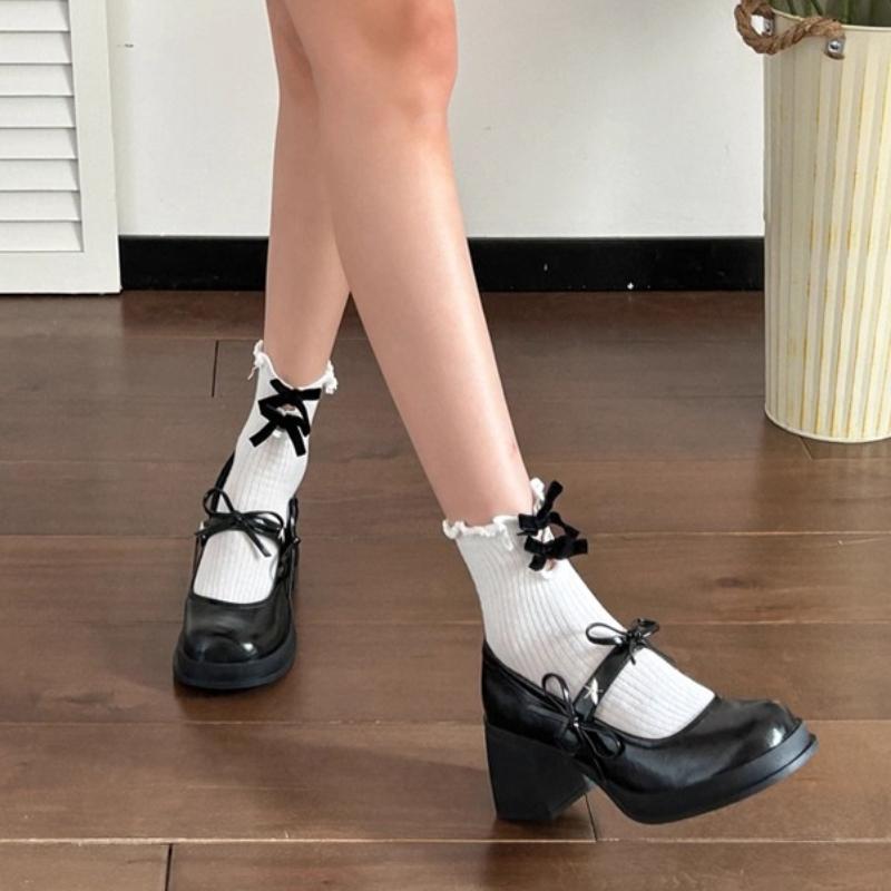 

2025 Осень Новые Женские Высококачественные Горячо Продаваемые Кожаные Туфли Модные в Корейском Стиле Мягкая Подошва Противоскользящие Универсальные Туфли 40 чёрный