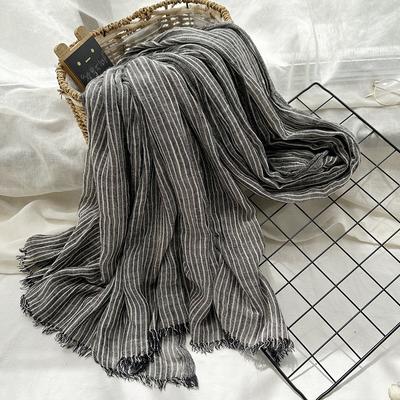 Akcesoria – Szaliki i chusty