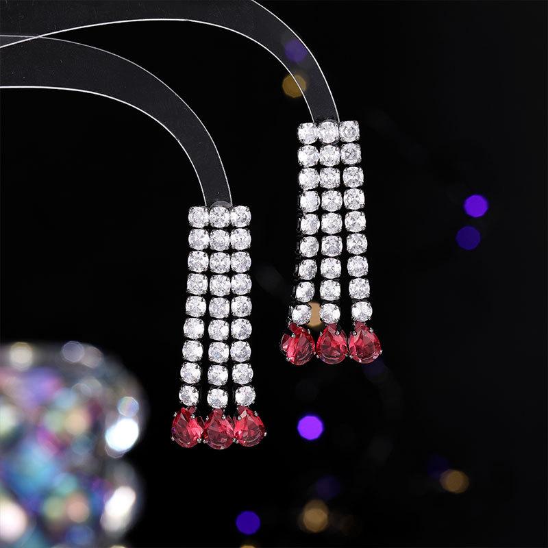 

Стильные и свежие серьги с бахромой из циркония в форме капли воды, универсальные, высококачественные, полные бриллиантов, модные серьги в стиле знаменитостей, украшения для ушей