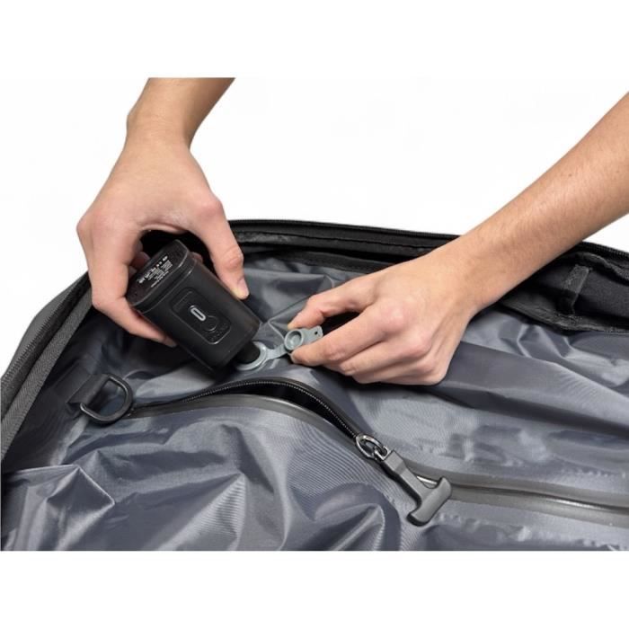 SWISS FLY Vacuum Compression Travel Bag - External Lithium Battery Pump - Multiple Pockets - Waterproof - 40 L - Anti-theft