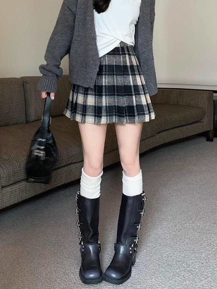 Červená plisovaná midi sukně áčkového střihu ze směsi vlny na jaro a podzim - Vysoký pas, novoroční styl