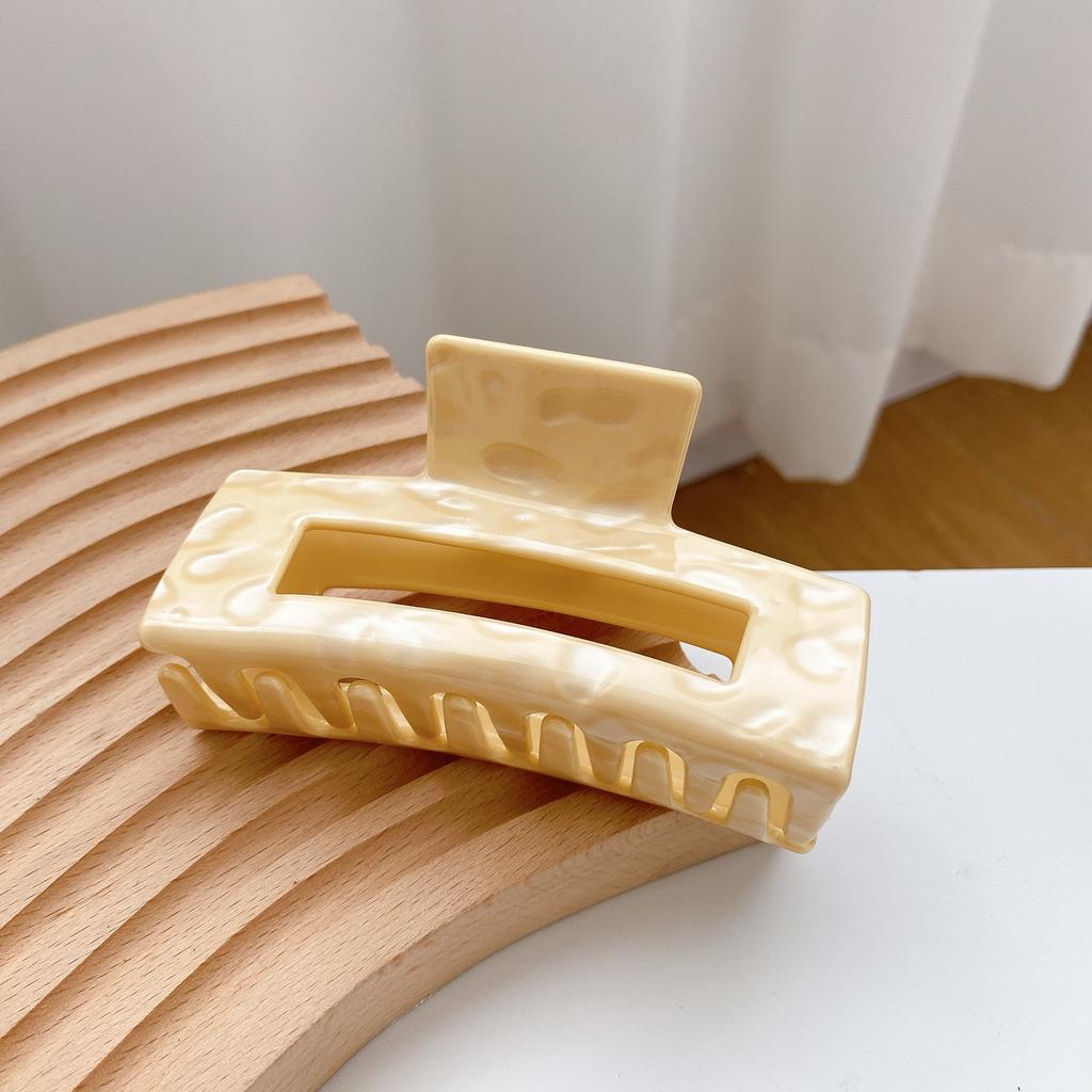 Quality Cream High Colored Hair Claw Clip For Effortless And Elegant Hair Styles