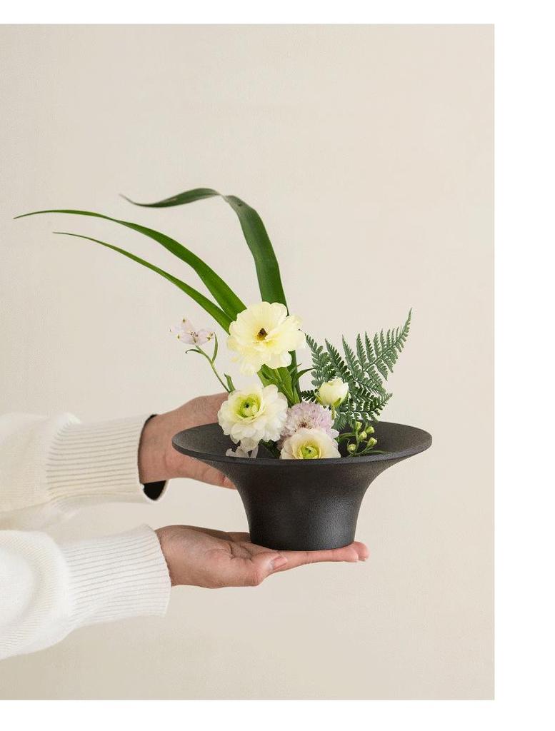 Peacock Green Zen Style Conical Ceramic Vase for Flower Arranging