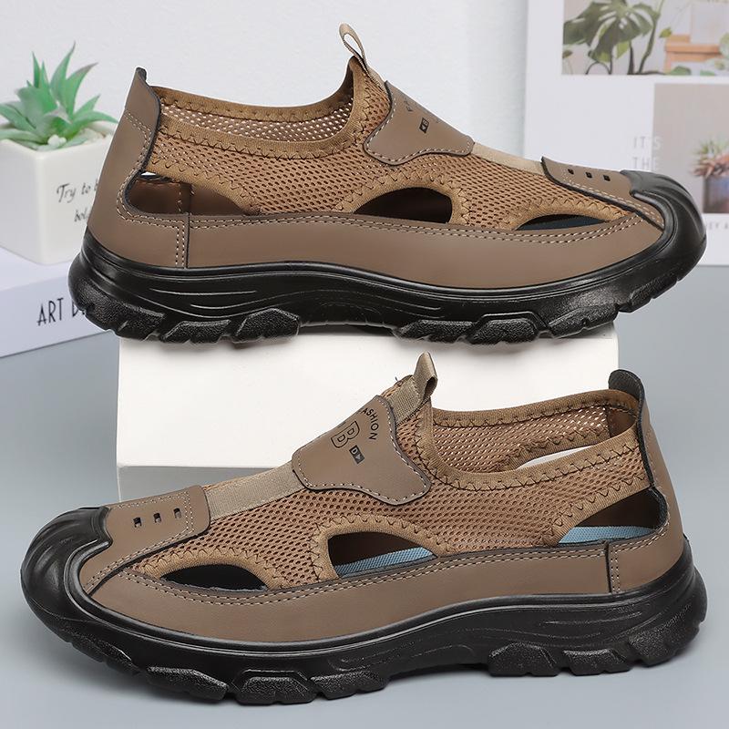 Men's Summer Sandals: Lightweight Outdoor Beach and Hiking Water Shoes