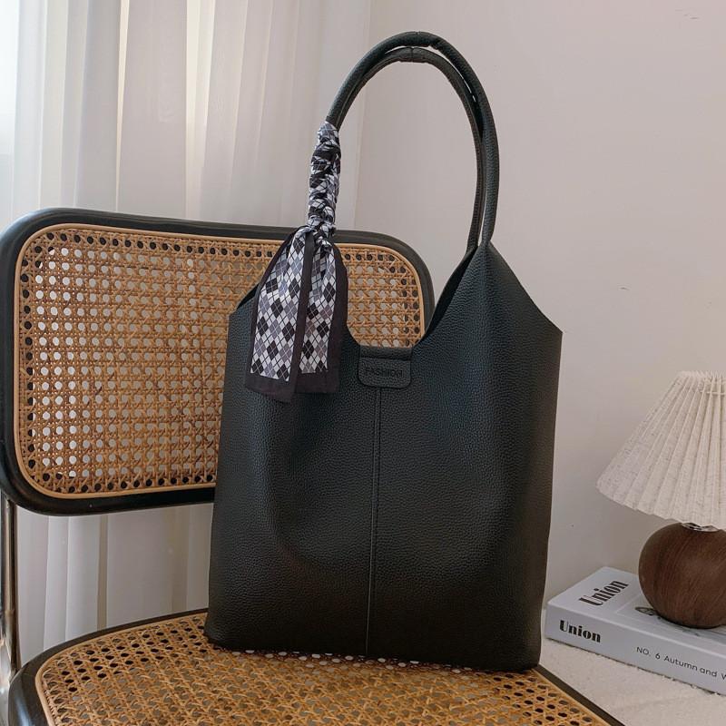 

Trendy Street Style Black Khaki Brown Pu Tote Bag For Casual Daily Use And Work чёрный