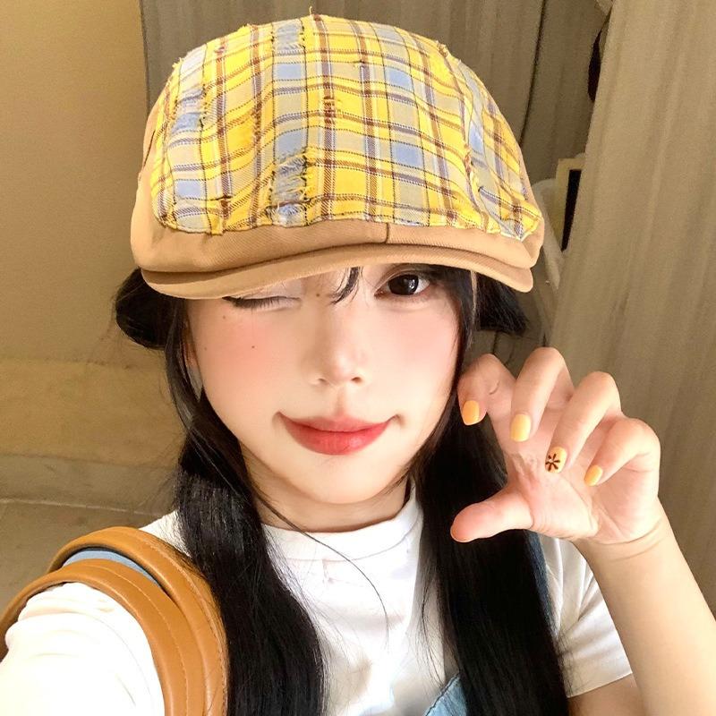 Yellow Plaid Forward Hat, Female Versatile, Showing a Small Face, Wearing a Beret, Big Head Circumference, Holes, Peaked Cap Tide