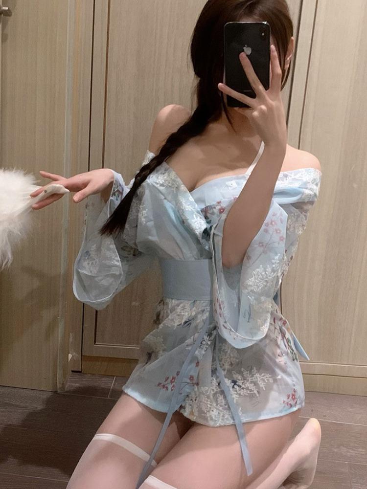 Sexy Lingerie Set Push Up Lace Garter Lingerie Set with Choker Women Intimates Underwire Bra and Thongs Ladies Underwear Set