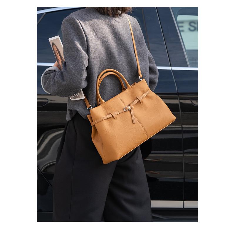 Women's Genuine Leather Tote Bag 2026 New Large Capacity Office Commuter Shoulder Handbag Vintage Lock Clasp Soft Texture