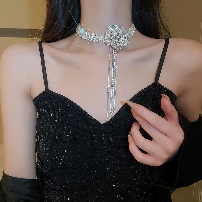 Elegant Irregular Pearl Necklace - Versatile Clavicle Chain for Women, High-End European and American Fashion Jewelry