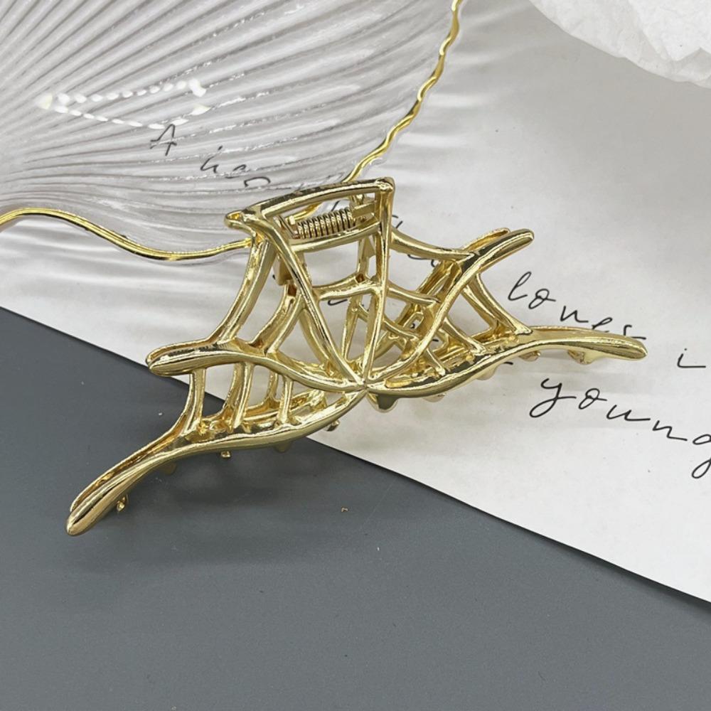 Hollow Spider Shark Clip Soild Color Metal Hair Clip Fashion Halloween Hair Claw  Daily
