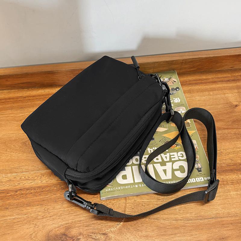 

Trendy crossbody bags, women s backpacks, men s bags, casual men s bags, one-shoulder small shoulder bags, women s messenger bags чорний