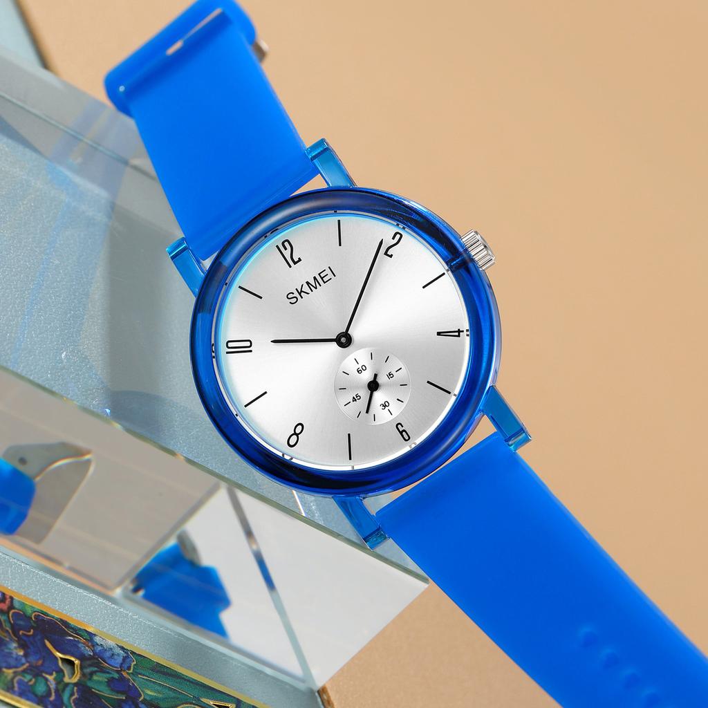 Fashion Korean version watch, silicone tape watch, simple two-and-a-half-hand quartz watch, student party men's and women's watch