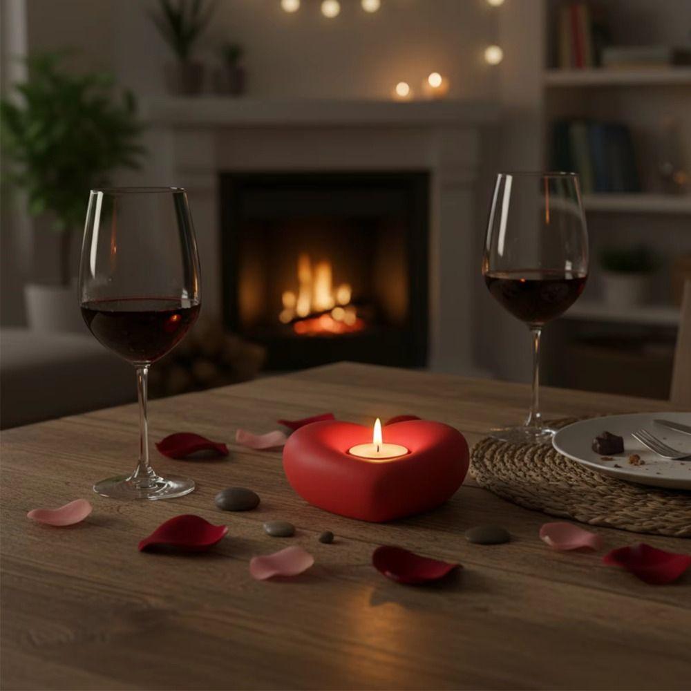 Red/White Color Heart Shaped Candle Holders Ceramic Material Romantic Candle Stand  Dining Table