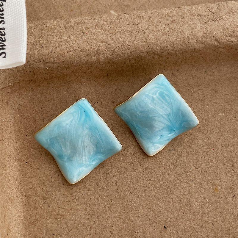 

Exaggerated Geometry Asymmetrical round Sculptural Feel Blue Dripping Stud Earrings Fashionable Classy Ruched Disc-Shaped Earrings Earrings Blue Square
