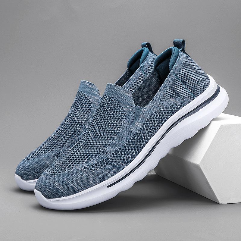 New Foot-fitting Big Mother Shoes Medium and Old Walking Shoes Breathable Sneakers