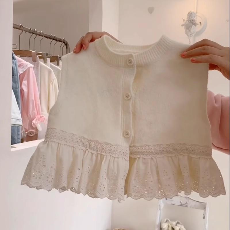 2025 Spring Korean Girls' Outfit: Lace-Trim Knitted Vest & Denim Flare Pants