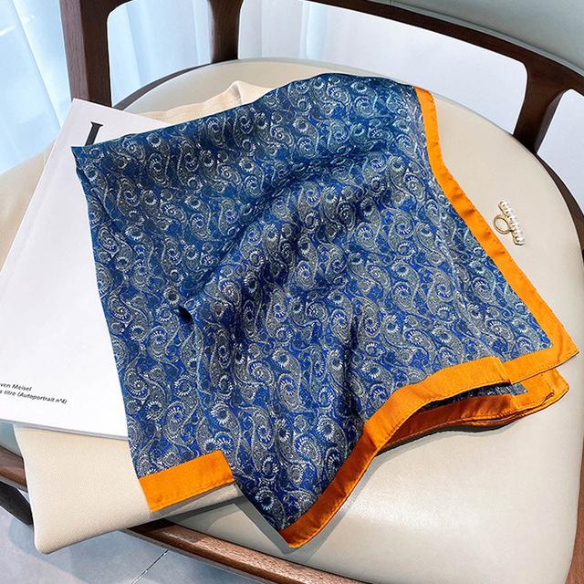 Neue 70*70cm Silk Satin Haar Schal Frauen Taschentuch Gedruckt Weibliche Quadratischen Kopf Bandana Kleinen Hals Schalldämpfer hijab Dame Mädchen