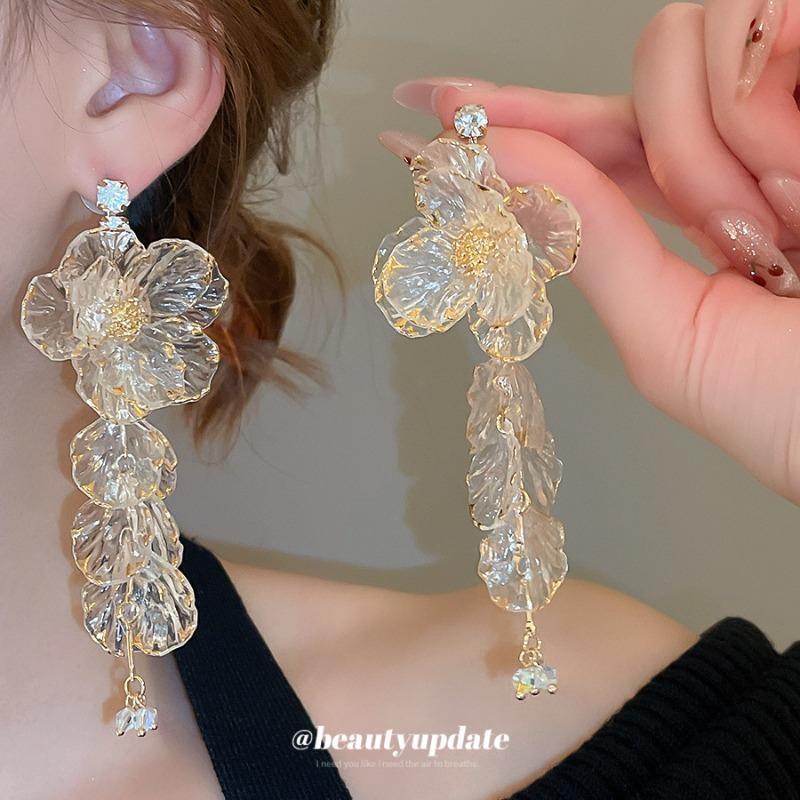 Silver Needle Diamond Acrylic Flower Fringed Earrings Super Immortal Sweet Temperament Exaggerated Earrings Light Luxury Premium Earrings