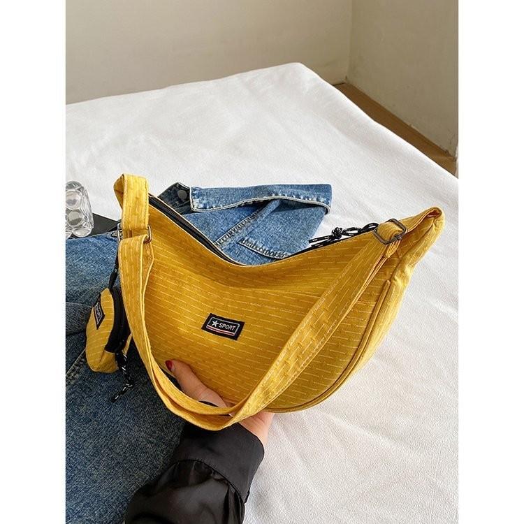 Trendy Small Square Shoulder Bag For Women In Chic Urban Minimalist Design жёлтый