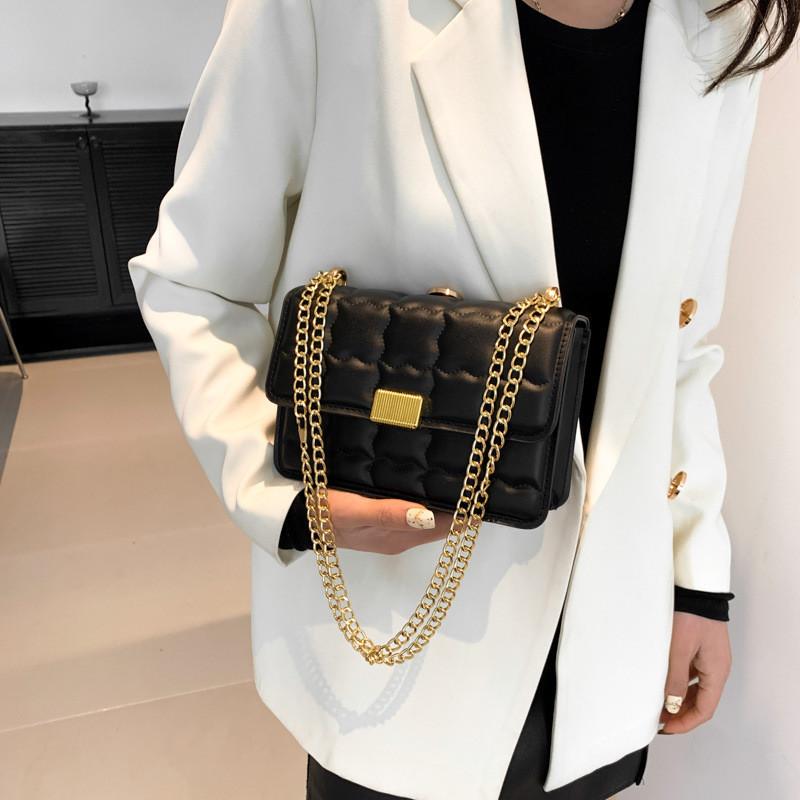 Wholesale Factory Grid Chain Single Shoulder Messenger Bag Female Bags 2024 Spring New Popular Versatile Small Square Bag