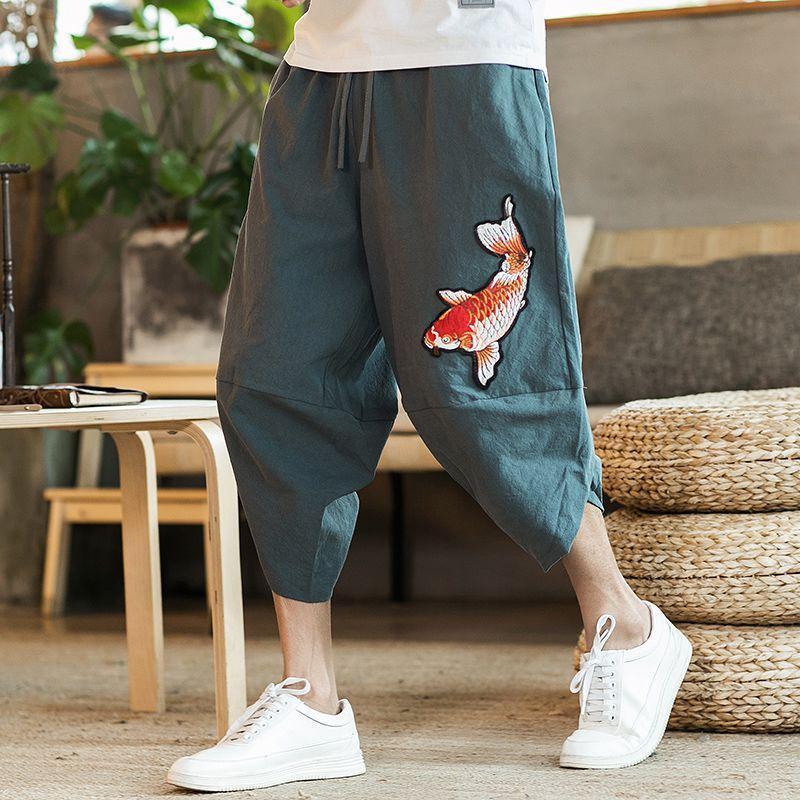 Men's Summer Chinese-Style Cotton-Linen 3/4-Length Shorts with Carp Print: Loose-Fit Casual Shorts for Plus Sizes