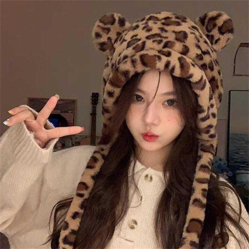 Modische Leopard Bärenohren Uschanka Mütze für verschiedene Kopfgrößen Winter Herbst Verdickte Pullover Beanie Mütze für Freizeit Reisen