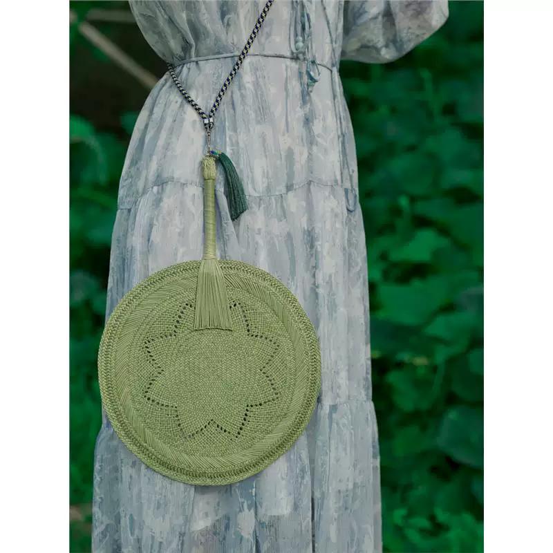 Six-Door Gate City-Style Hand-Woven Straw and Bamboo Fans, Handmade Old-Fashioned Mosquito-Repelling Traditional Round Fans with a National Style